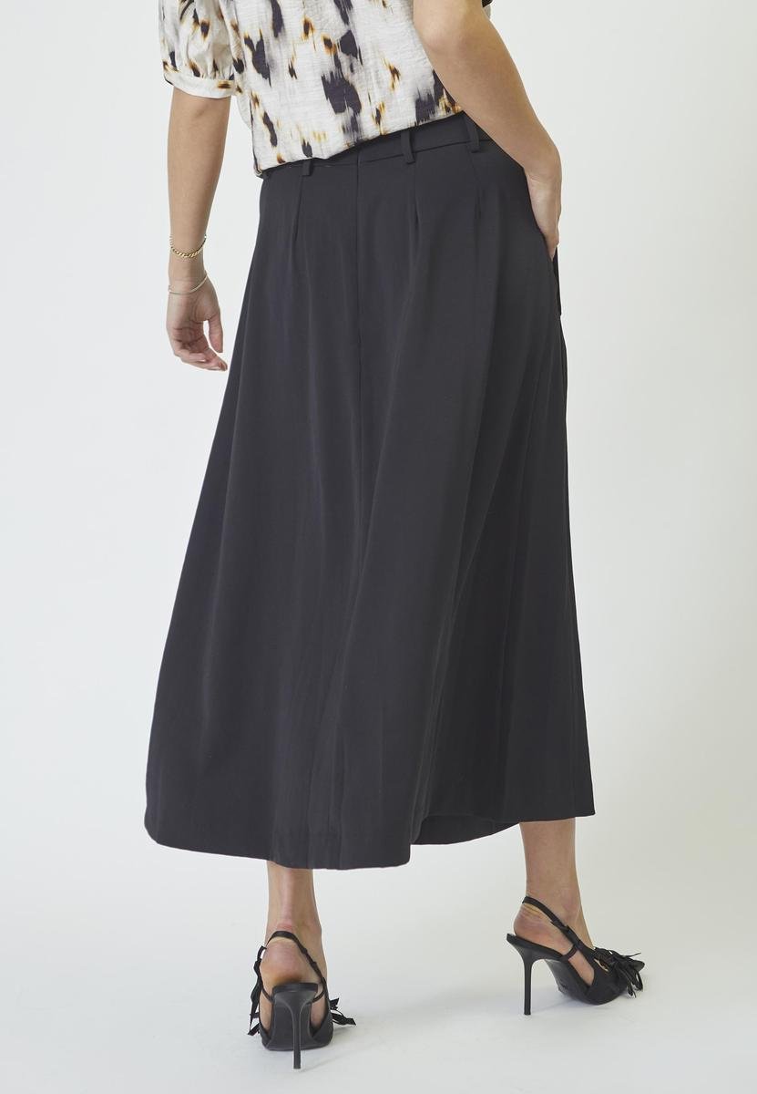 AnyaCC Pleat Skirt - Black - Co'couture