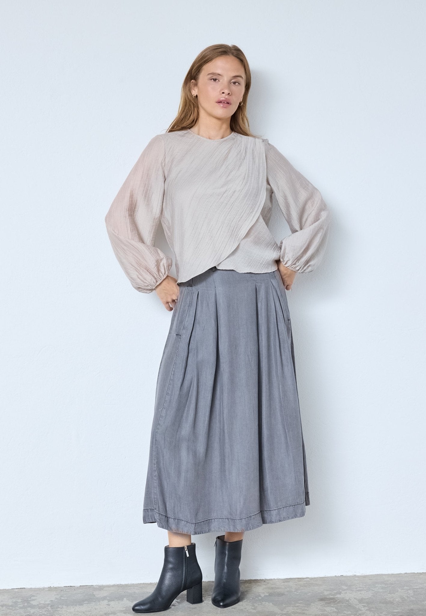 ConnyCC Drape Blouse - Mink - Co'couture