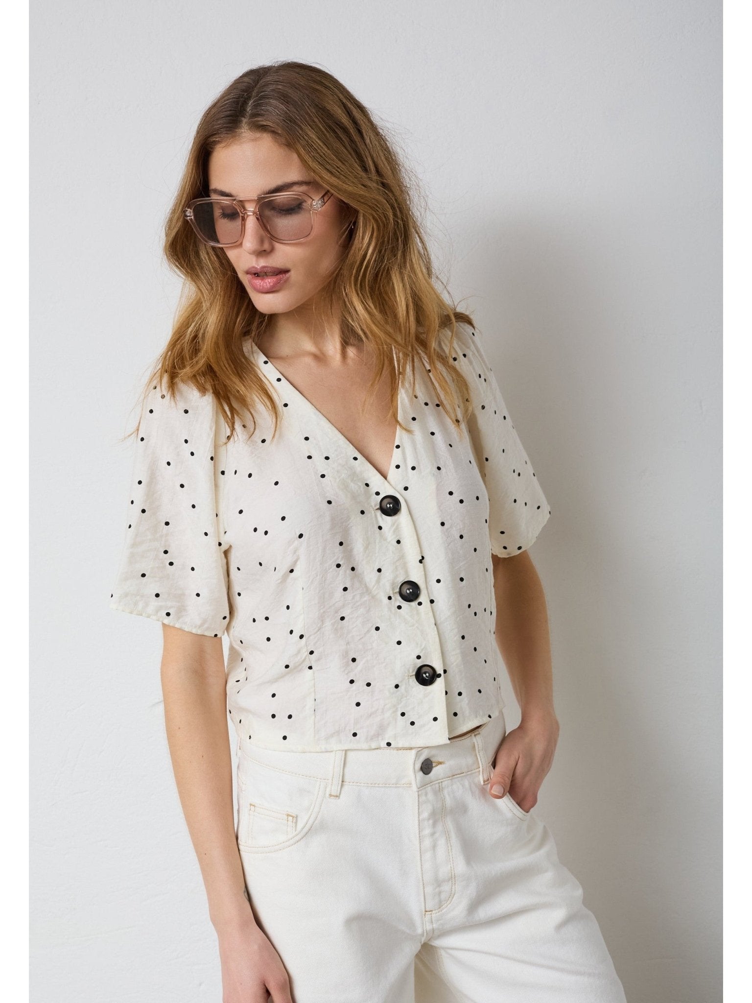 DiemCC Dot SS V - Shirt - OffWhite - Black - Co'couture