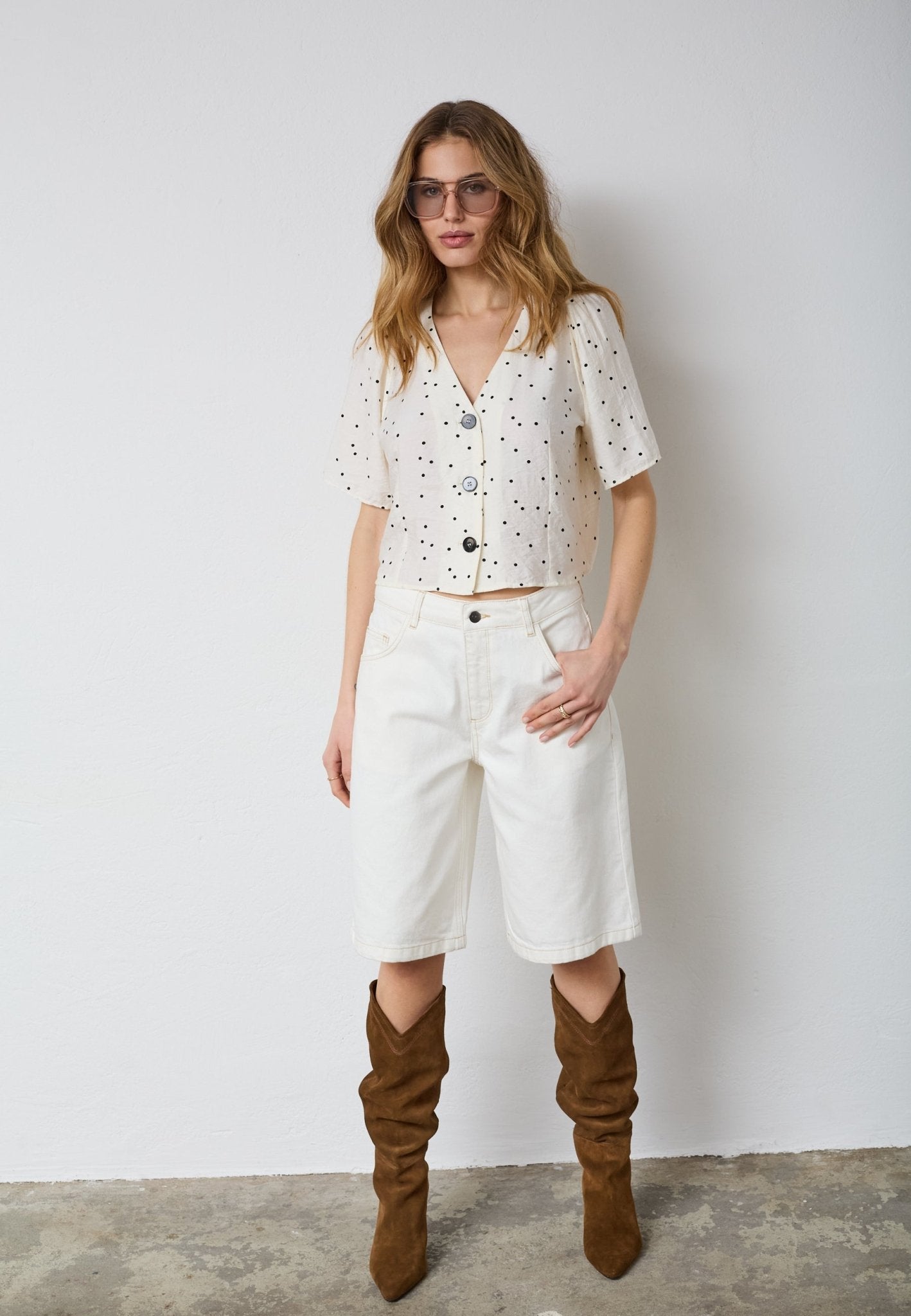 DiemCC Dot SS V - Shirt - OffWhite - Black - Co'couture