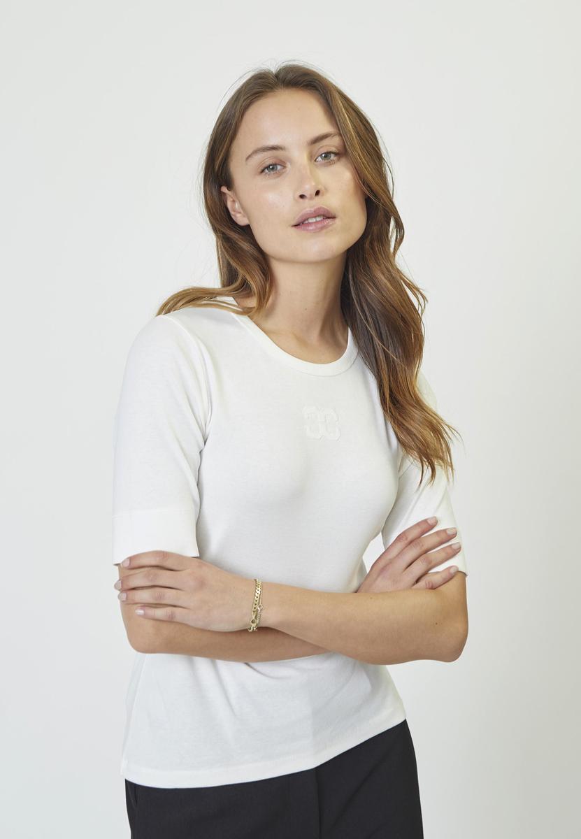 GrannyCC Embroidery SS Tee - Off white - Co'couture