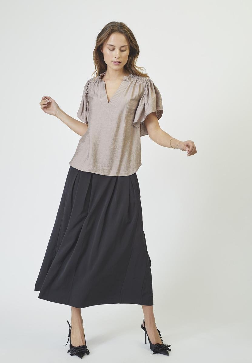 HeraCC SS Frill Top - Walnut - Co'couture