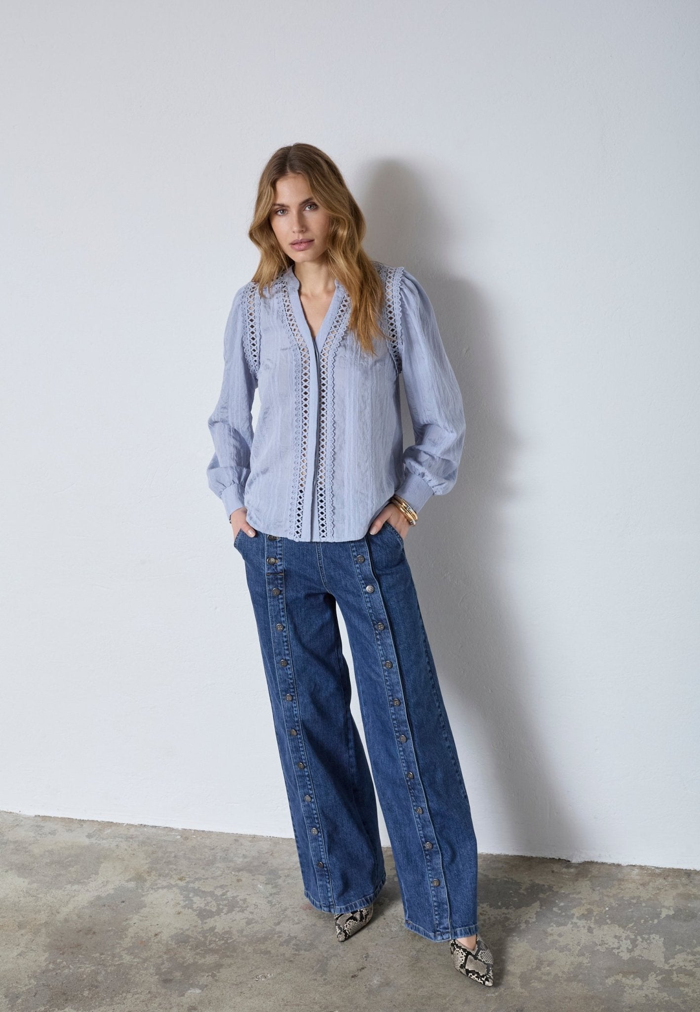 KesiCC Lace V - Shirt - Pale Blue - Co'couture