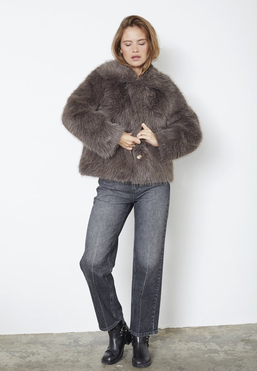 KitaCC Furry Jacket - Walnut - Co'couture