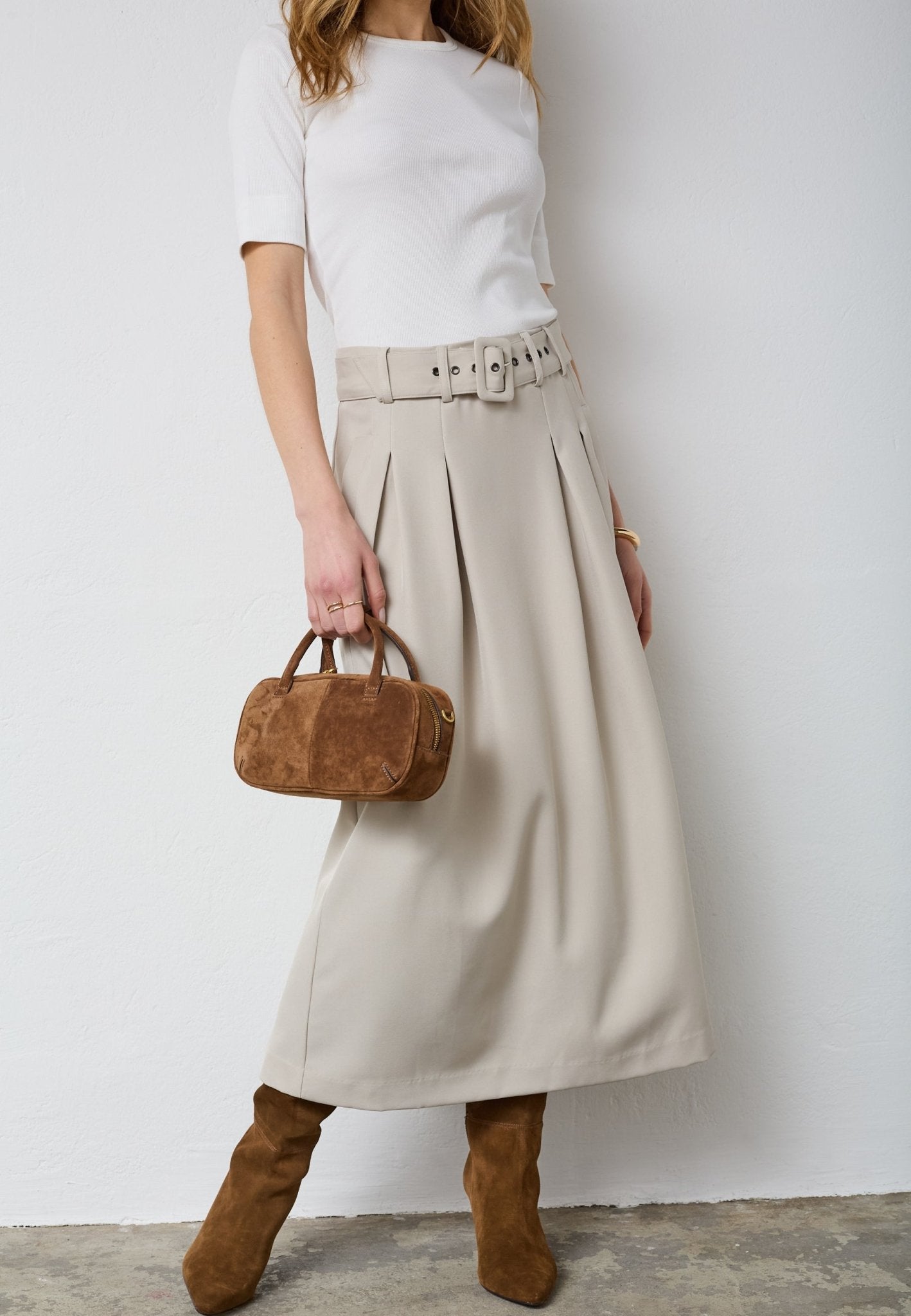 LunaCC Belt Pleat Skirt - Taupe - Co'couture