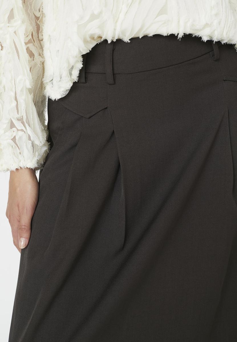LunaCC Pocket Pleat Skirt - Dark Brown - Co'couture