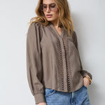 NotisCC Lace V - Shirt - Walnut - Co'couture