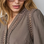 NotisCC Lace V - Shirt - Walnut - Co'couture