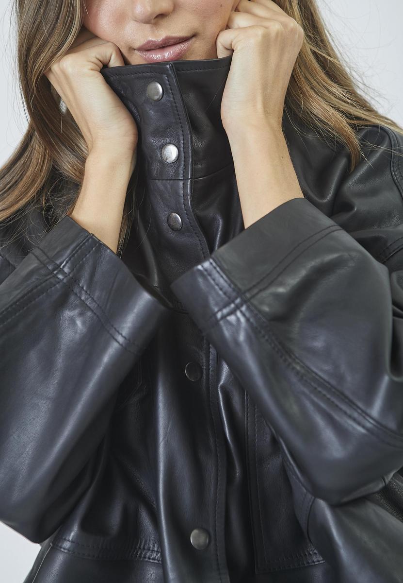 PhoebeCC Leather Box Jacket - Black - Co'couture