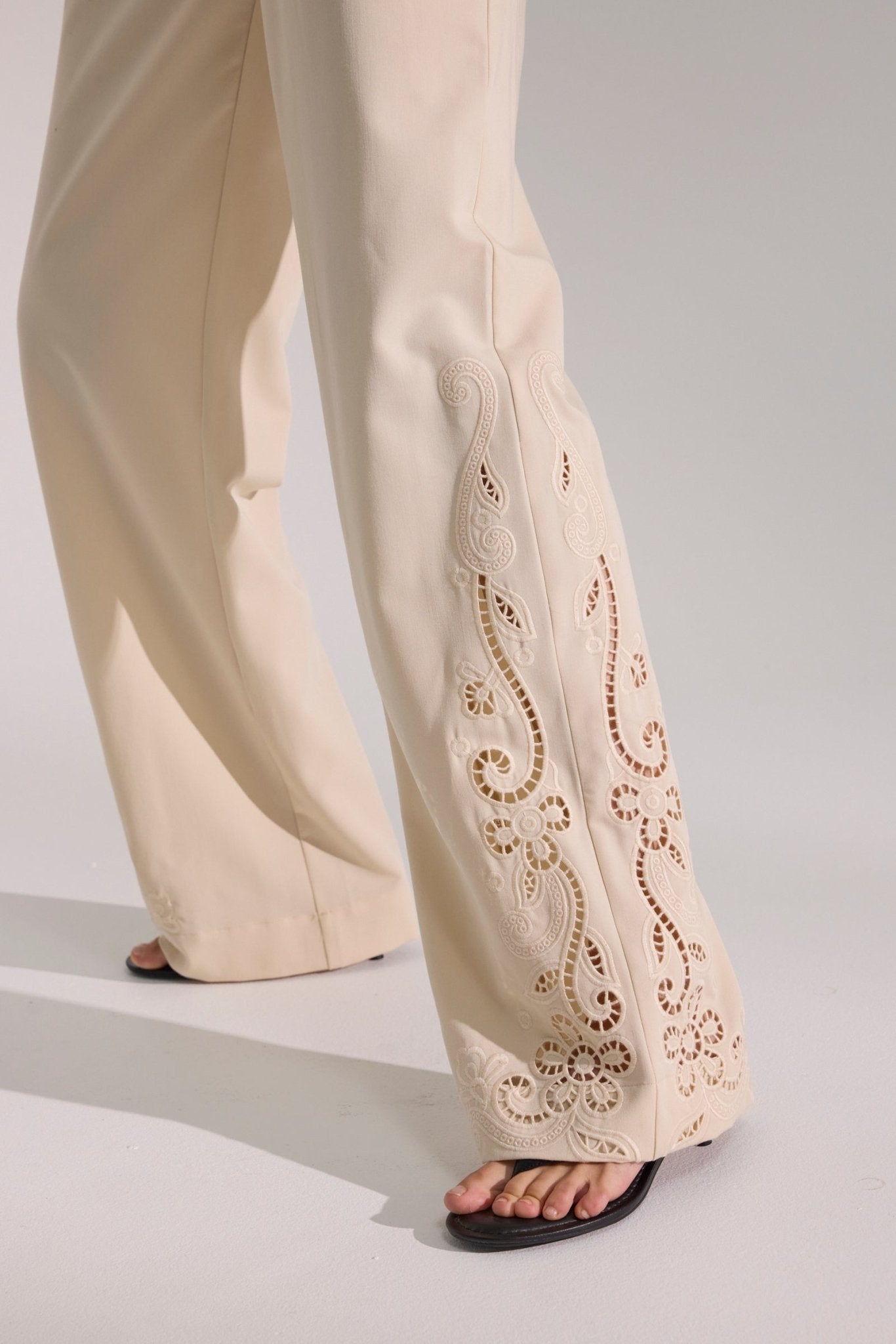 TengaCC Logo Emb Pant - Bone - Co'couture